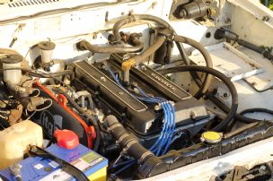 18R-GU in an RN41 Hilux